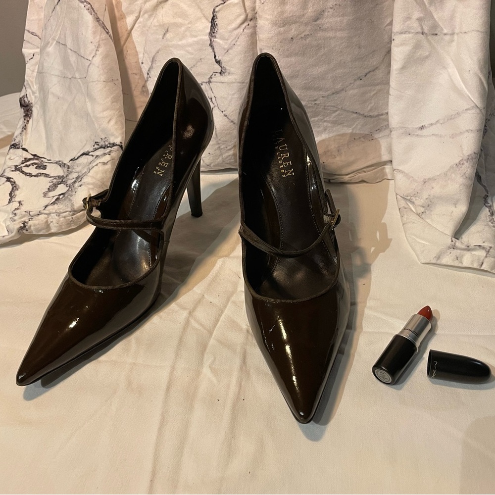 Pointed-toe patent leather Mary Jane’s